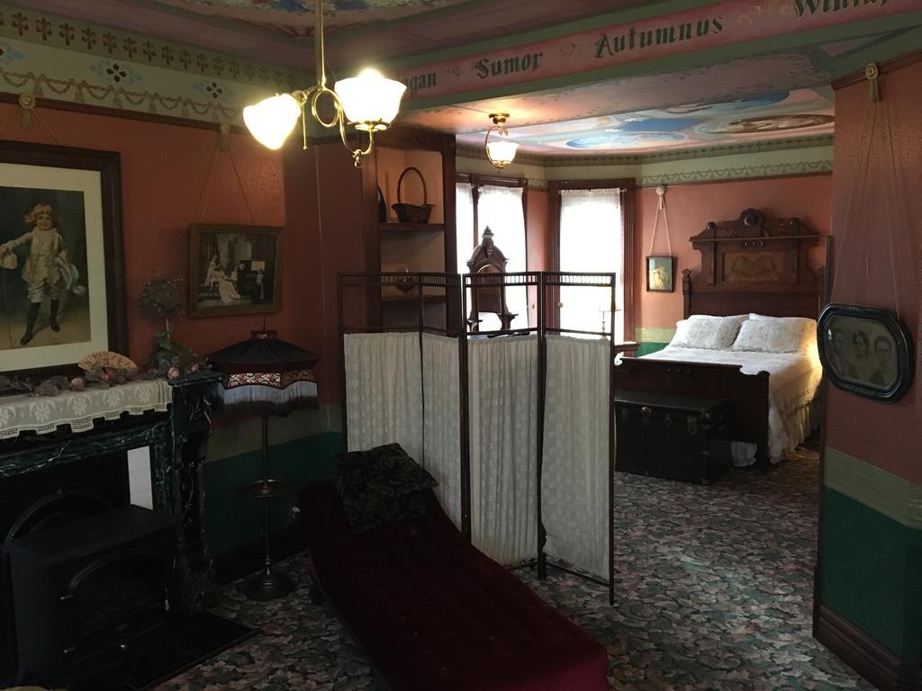 Geiger Victorian Bed And Breakfast Tacoma Exterior photo