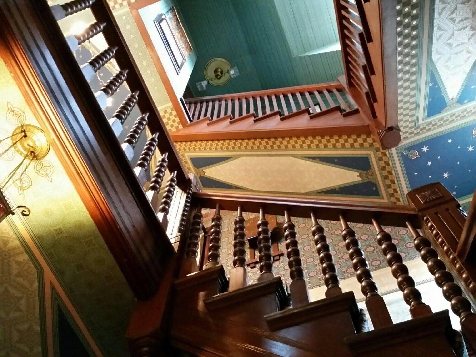 Geiger Victorian Bed And Breakfast Tacoma Exterior photo